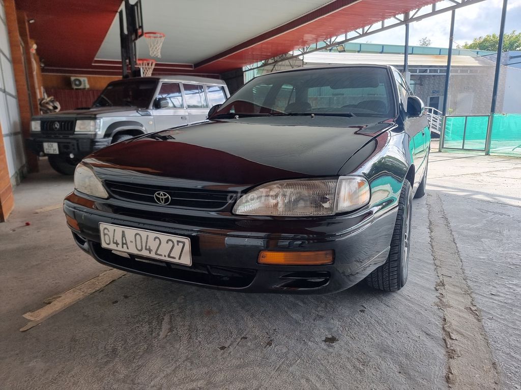 Toyota Camry 1991 - 200000 km. Mua bán Ô tô tại Quận Bình Thuỷ Cần Thơ được đăng bởi Dự Nguyễn hình 1