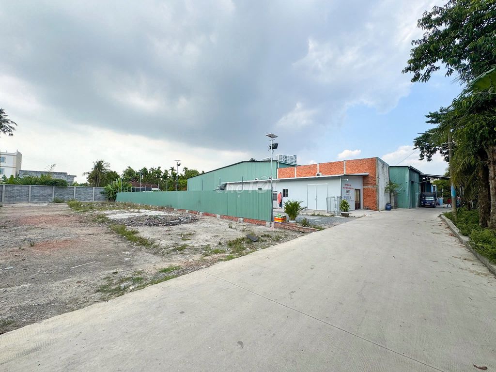 Vĩnh Phú 27- 200m2 ( 10x 20) , 120m2 thổ cư, giáp SG, sông SG, Ql 13