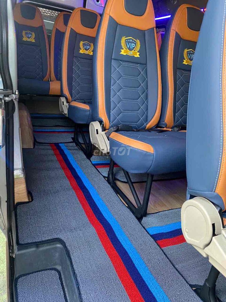 Ford Transit Xe khách Bạc. Mua bán Phương tiện khác tại Huyện Hóc Môn Tp Hồ Chí Minh được đăng bởi DU LỊCH NGỌC ANH hình 13