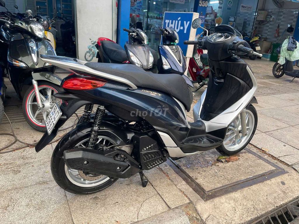 Piaggio Medley iGet ABS 2018 Xanh đen