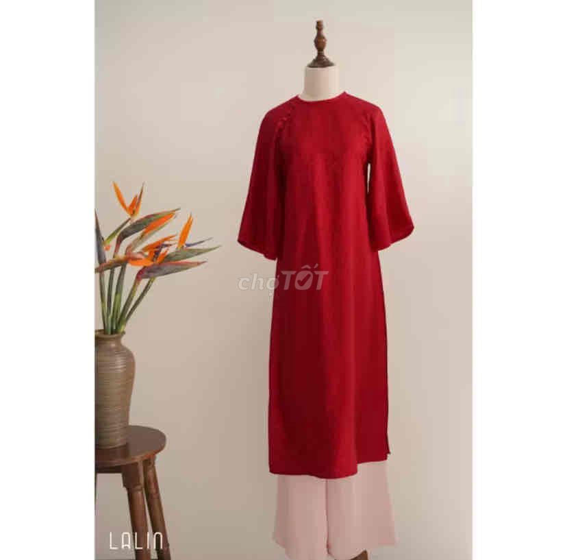 Áo dài cách tân nữ Gấm. Mua bán Quần áo tại Huyện Ý Yên Nam Định được đăng bởi Phương Lê hình 1