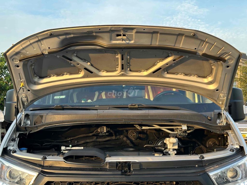 Em bán Hyundai Solati 2017 Du lịch nòi màu bạc. Mua bán Phương tiện khác tại Quận Bình Tân Tp Hồ Chí Minh được đăng bởi Xe Hồng Minh hình 19