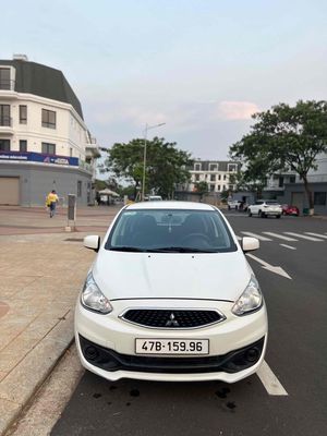 Mitsubishi Mirage MT 2017 Trắng