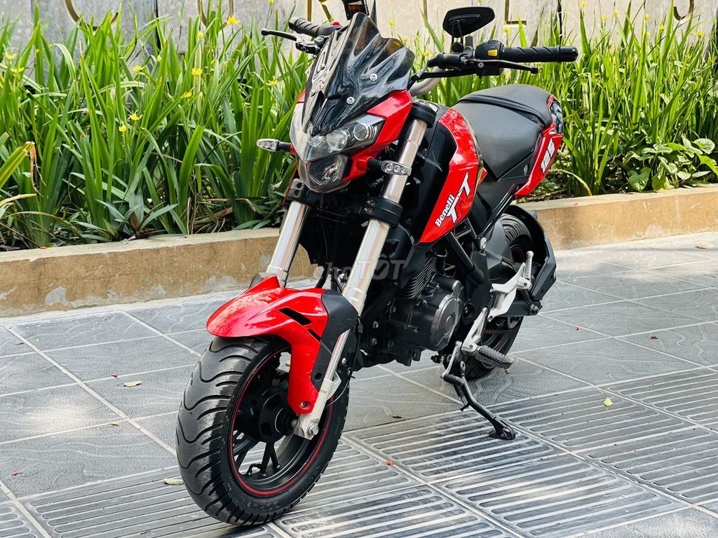 Benelli TNT 125 ĐỎ ĐEN CHÍNH CHỦ XE ĐẸP-2022