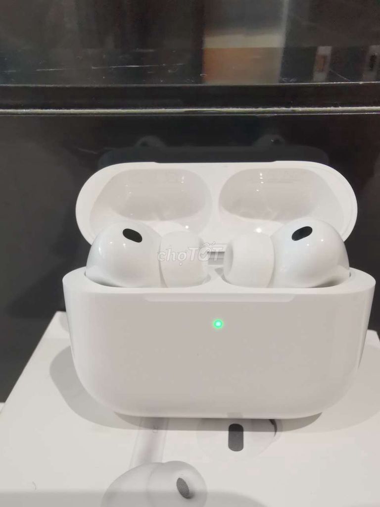 Aỉpods pro 3 xạc 1 lần mua tại cellphones . Mua bán Tivi, Âm thanh tại Quận 7 Tp Hồ Chí Minh được đăng bởi Tiger  hình 1