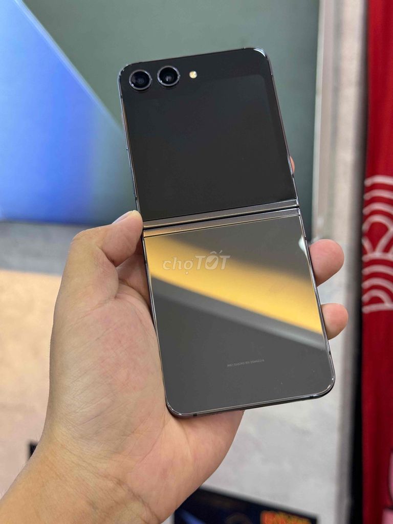 Samsung Zflip5 256GB 99% zin full. Mua bán Điện thoại tại Quận 10 Tp Hồ Chí Minh được đăng bởi Hậu Lưu hình 1