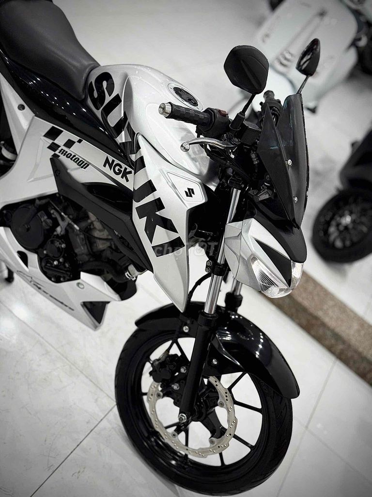 GSX150 2018 zin êm màu Hot ( Hỗ trợ Trả GÓP ) 🔥🔥. Mua bán Xe máy tại Thị xã Phú Mỹ Bà Rịa - Vũng Tàu được đăng bởi Cửa Hàng Xe Máy Phú Mỹ hình 8