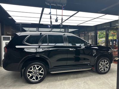 Ford Everest 2023 Titanium+ 2.0 AT 4x4 - odo 5. Mua bán Ô tô tại Quận Bắc Từ Liêm Hà Nội được đăng bởi Gia Bảo