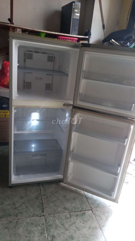 Tủ lạnh Panasonic Inverter 189L Xám còn sài ok . Mua bán Tủ lạnh tại Quận Gò Vấp Tp Hồ Chí Minh được đăng bởi quang vinh hình 1
