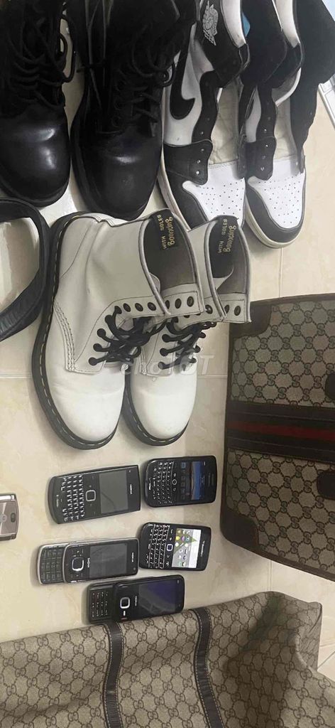 Giày dr martens đế cao 38-39 túi LV hãng Nokia ful. Mua bán Giày dép tại Quận Tân Phú Tp Hồ Chí Minh được đăng bởi Trương Hiệp hình 1