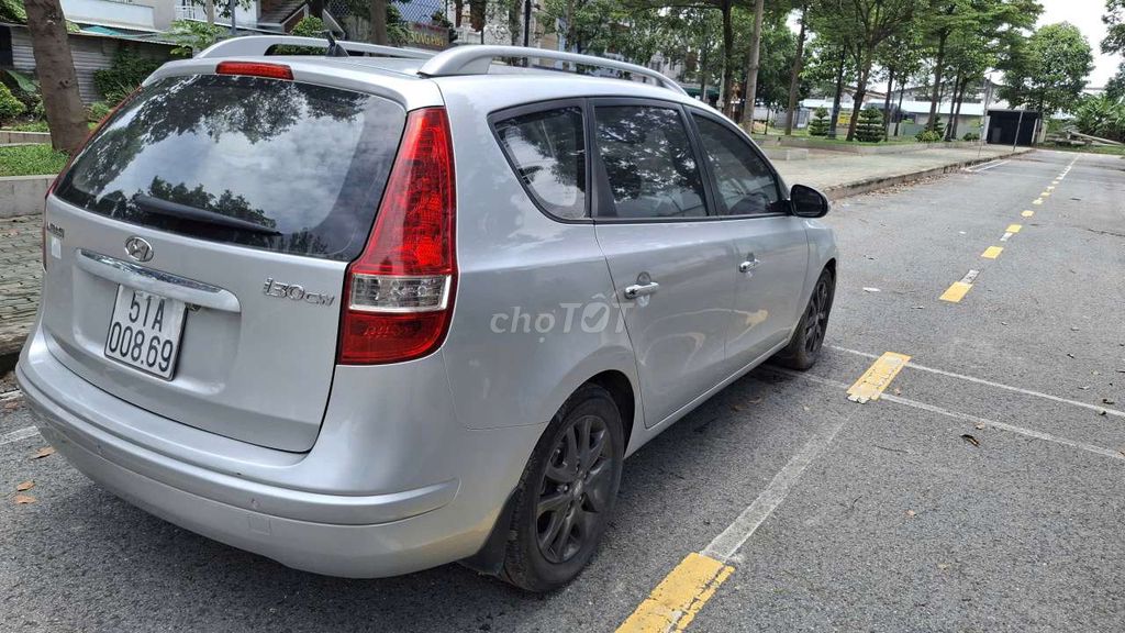Hyundai i30 số tự động nhập hàn. Mua bán Ô tô tại Thành phố Thủ Dầu Một Bình Dương được đăng bởi Tuệ An hình 3