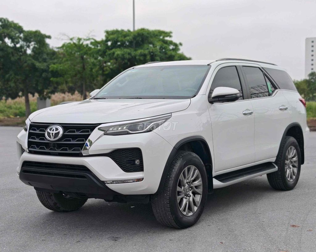 Toyota Fortuner 2022 odo 3.2v cực đẹp. Mua bán Ô tô tại Quận Nam Từ Liêm Hà Nội được đăng bởi Đại lý Toyota Mỹ Đình hình 5