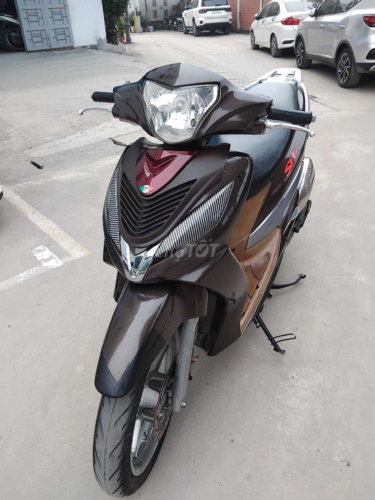 Bán Xe Giống xe sh.còn mới toanh.Chính hãng Sym. Mua bán Xe máy tại Quận Hoàng Mai Hà Nội được đăng bởi thanh hà hình 1