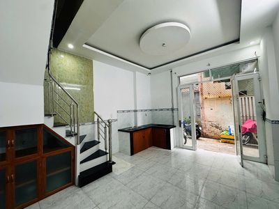 Townhouse 21 m² · 3 bed · Đường Tô Ký