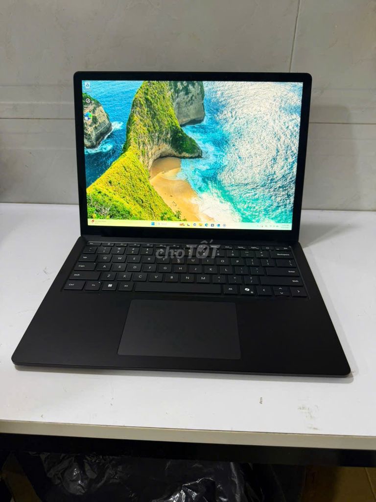 Surface Laptop 6 Ultra 5 135h 13.5 inch 16GB/256GB. Mua bán Laptop tại Quận 10 Tp Hồ Chí Minh được đăng bởi Hoàng hình 1