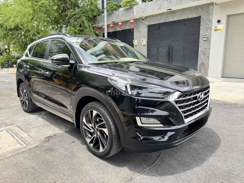 Hyundai Tucson 1.6T специальный черный
