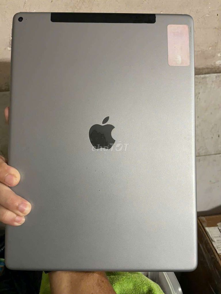 bán iPad Pro 12.9 Wifi 4G 128GB Xám Liệt cảm ứng. Mua bán Máy tính bảng tại Quận 10 Tp Hồ Chí Minh được đăng bởi  THU MUA LAPTOP Duc Tuan hình 1