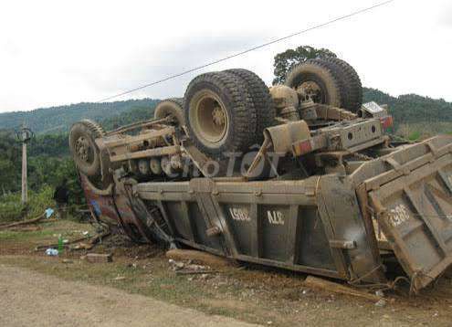 Cần bán xe bị lật. Mua bán Xe tải, xe ben tại Huyện Đại Từ Thái Nguyên được đăng bởi Dang Dung hình 5