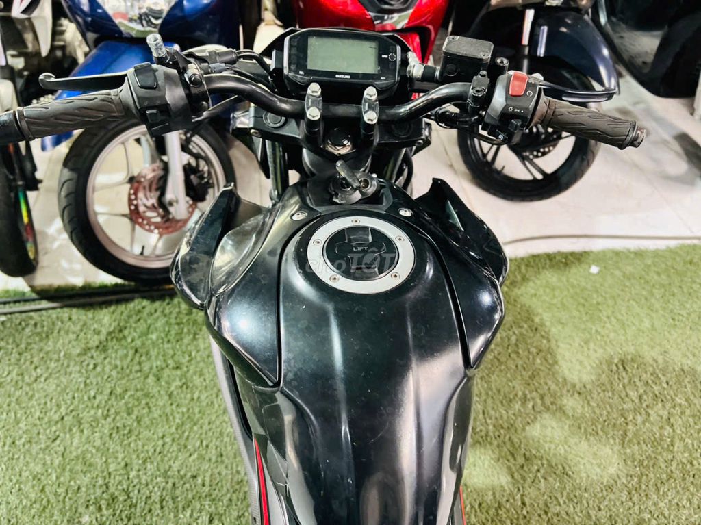 XE MÁY PHÚ THỊNH -SUZUKI GSX BANDIT - HỖTRỢTRẢGÓP. Mua bán Xe máy tại Quận Nam Từ Liêm Hà Nội được đăng bởi TRẦN VĂN PHÚ hình 3