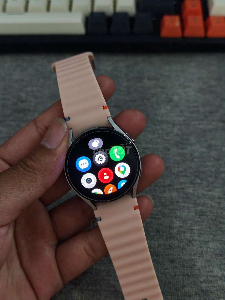 Samsung Galaxy Watch 5 Hồng. Mua bán Thiết bị đeo thông minh tại Quận Bình Thạnh Tp Hồ Chí Minh được đăng bởi Thế hình 1