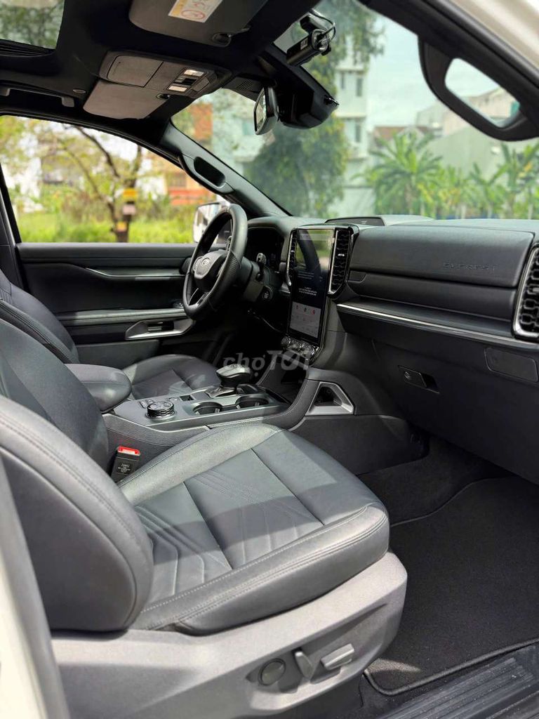 Ford Everest 2023 Titanium 2.0 AT 4x4 - 35000 km. Mua bán Ô tô tại Thành phố Thủ Đức Tp Hồ Chí Minh được đăng bởi VÕ NGỌC HOÀNG hình 18