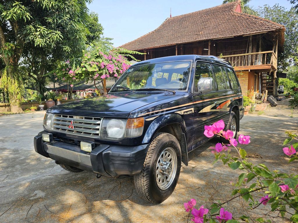 Mitsubishi Pajero 1995 2 cầu đăng kiểm mới lốp mới