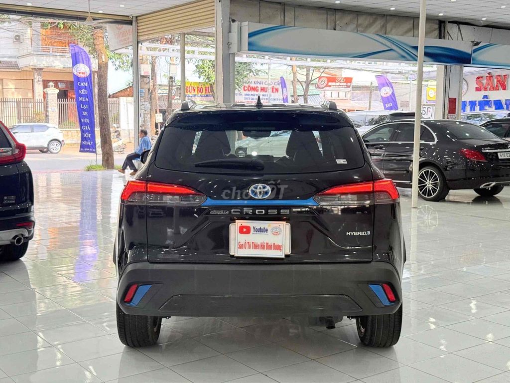 Toyota Corolla Cross 2021 1.8L Hybrid Đen. Mua bán Ô tô tại Thành phố Thủ Dầu Một Bình Dương được đăng bởi Dương Tuấn Anh hình 4