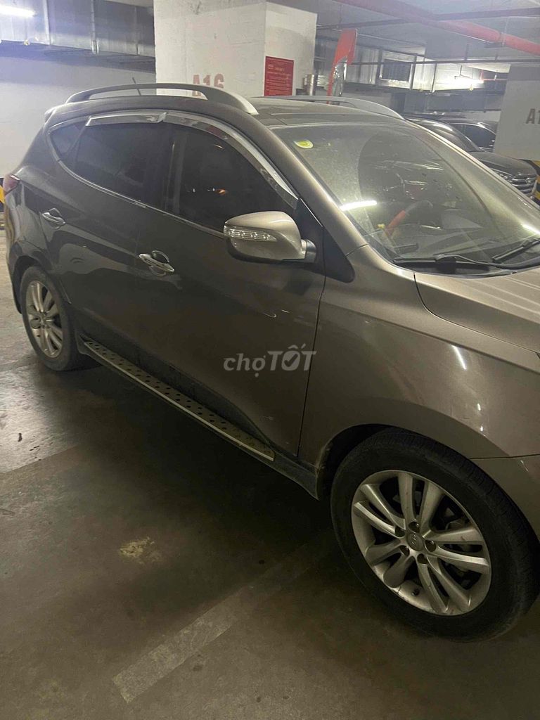 Hyundai Tucson 2012 Коричнево-золотистый Автомат Импорт