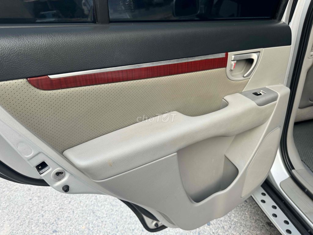 Hyundai Santa Fe 2008 tự động. Mua bán Ô tô tại Quận Hà Đông Hà Nội được đăng bởi Hiệp Xoăn Hà Đông hình 9