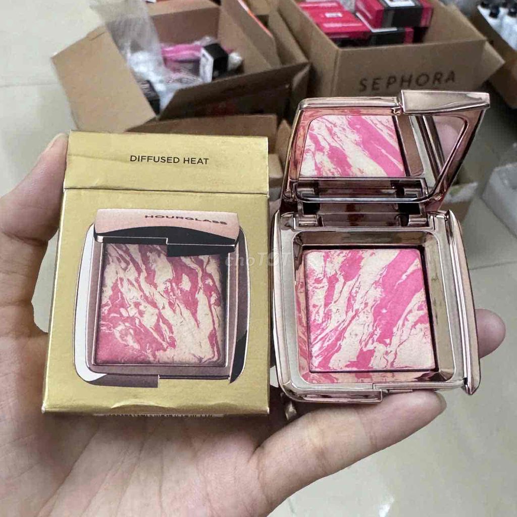 Phấn má hồng Hourglass Mini. Mua bán Phụ kiện thời trang khác tại Thành phố Thủ Đức Tp Hồ Chí Minh được đăng bởi KIM 1995 hình 1