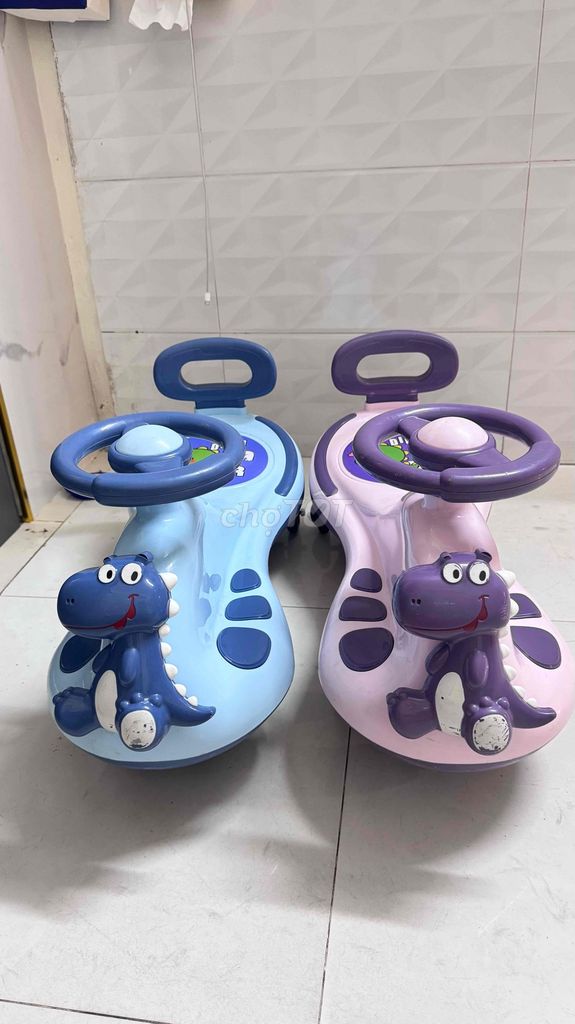 Xe lắc trẻ em trai gái. Mua bán Mẹ và bé tại Quận Tân Phú Tp Hồ Chí Minh được đăng bởi hiền hình 1