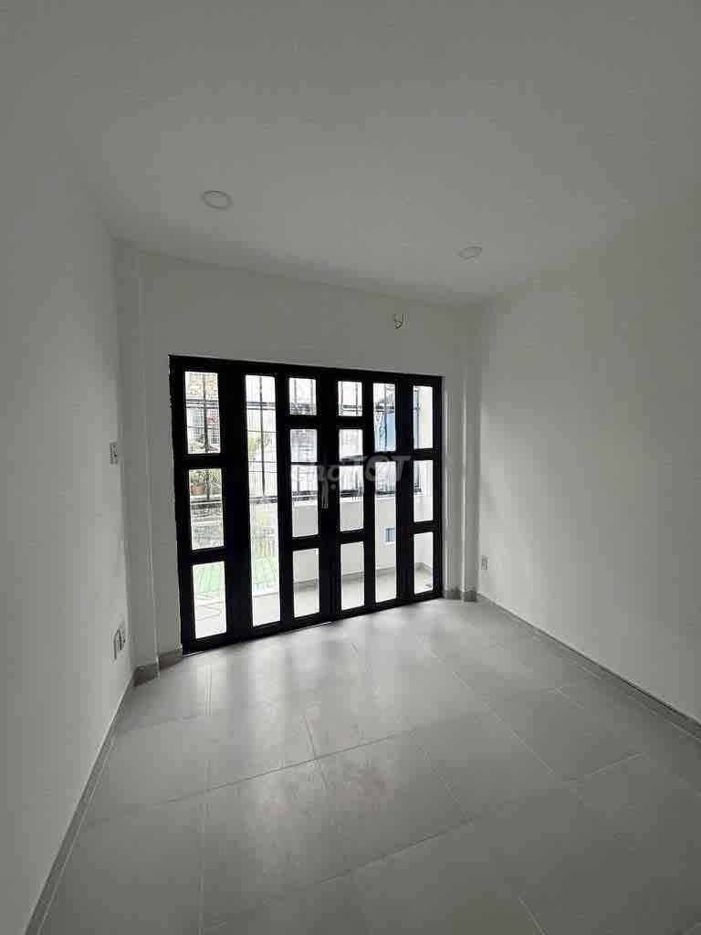 Cho Thuê Nguyên Căn 3 lầu Nguyễn Du . Q.GV 3.8x11m Giá 15tr/th