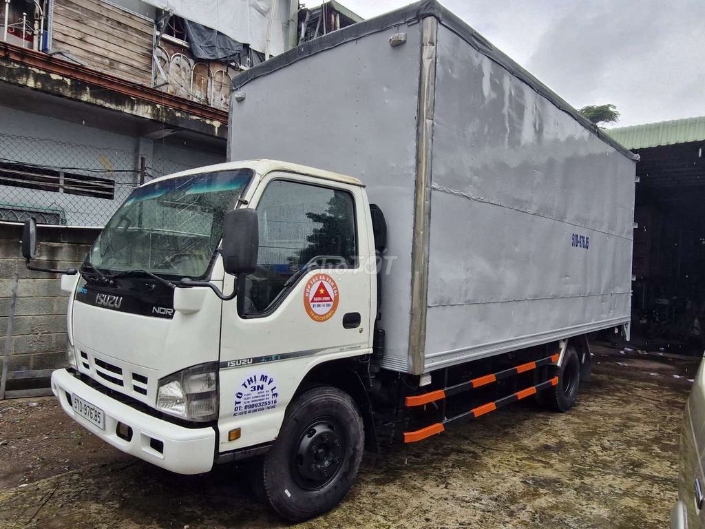 5tan isuzu đời 2007 dài 6m cao 2m6 rông 2m35