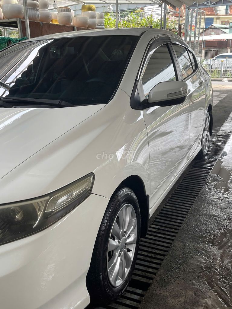 Honda City 2013 1.5 AT - 192000 km