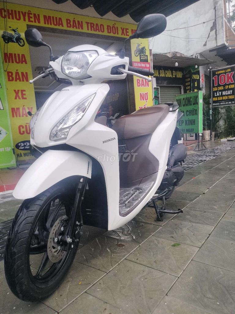 Cần bán Vision đk 2017. Mua bán Xe máy tại Quận Thanh Khê Đà Nẵng được đăng bởi Phạm Cương hình 5