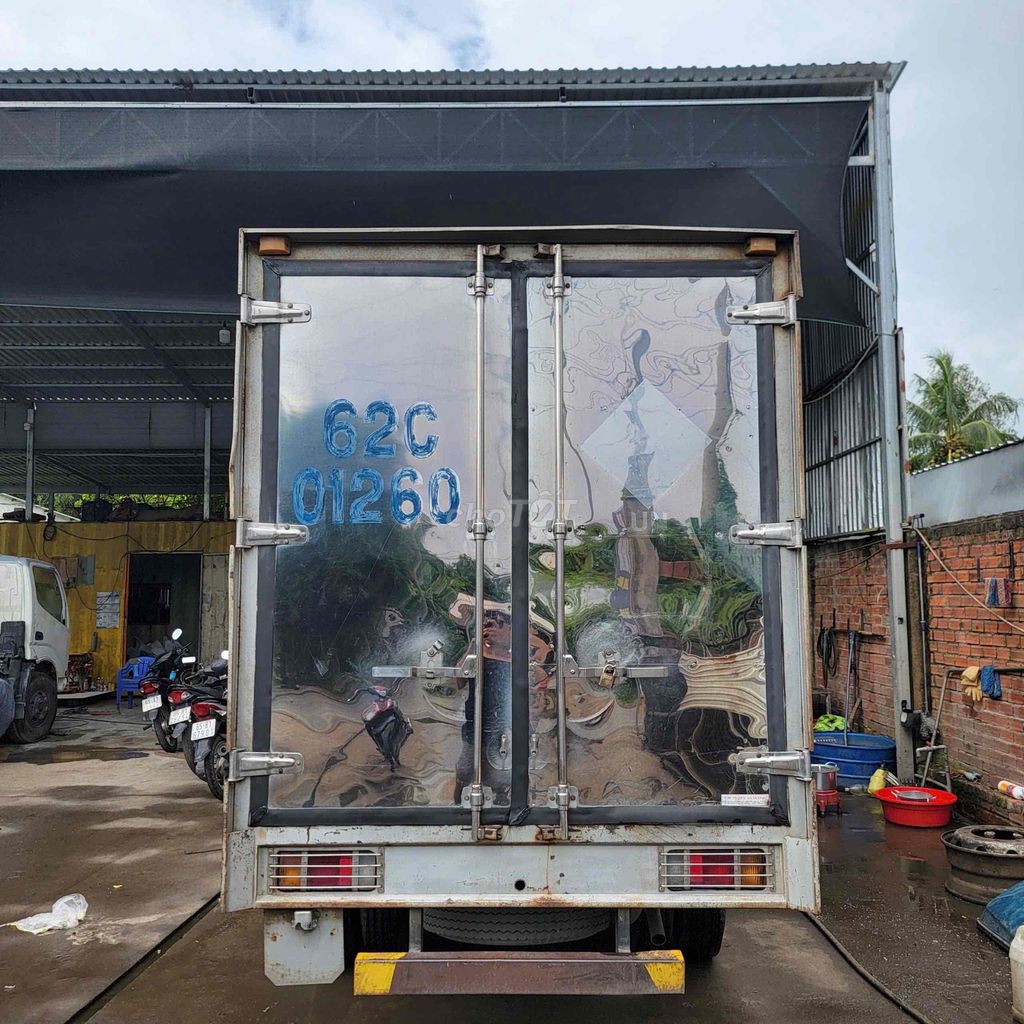 ISUZU QKF TẢI 1 tấn thùng 3m6 đời 2012 Xe đẹp zin. Mua bán Xe tải, xe ben tại Quận Bình Thuỷ Cần Thơ được đăng bởi Phạm Nguyễn Băng Nhi hình 4