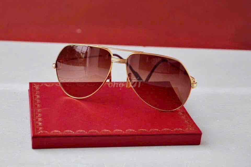🤓 Kính mát Cartier chính hãng. Size Nam. Mua bán Phụ kiện thời trang khác tại Thành phố Thuận An Bình Dương được đăng bởi Xuân Phương hình 1