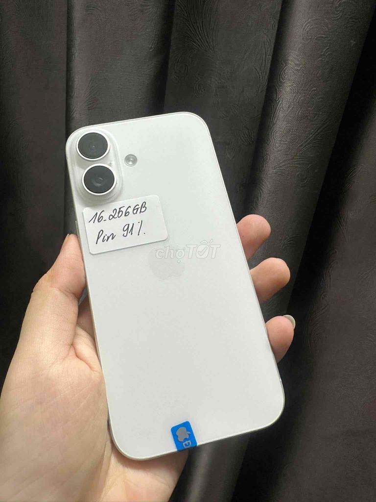iPhone 16 thường 256GB Trắng. Mua bán Điện thoại tại Quận Long Biên Hà Nội được đăng bởi hồ mạnh hiếu hình 1