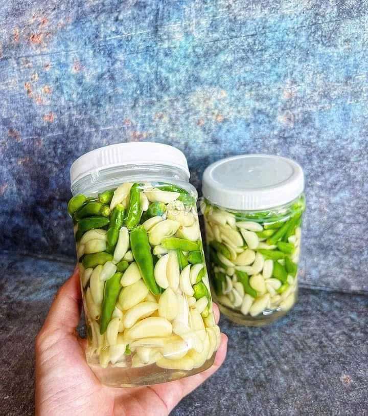 Tỏi ngâm ớt Lý Sơn chua ngọt. Mua bán Đồ ăn, thực phẩm và các loại khác tại Quận Phú Nhuận Tp Hồ Chí Minh được đăng bởi Hà Nhi Cao hình 1