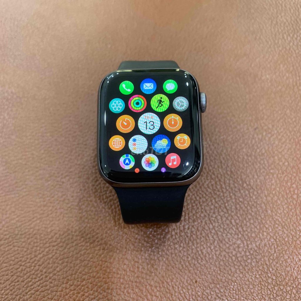 Apple Watch Series 4 44mm nhôm Gray. Mua bán Thiết bị đeo thông minh tại Quận Nam Từ Liêm Hà Nội được đăng bởi Tantonystore hình 1