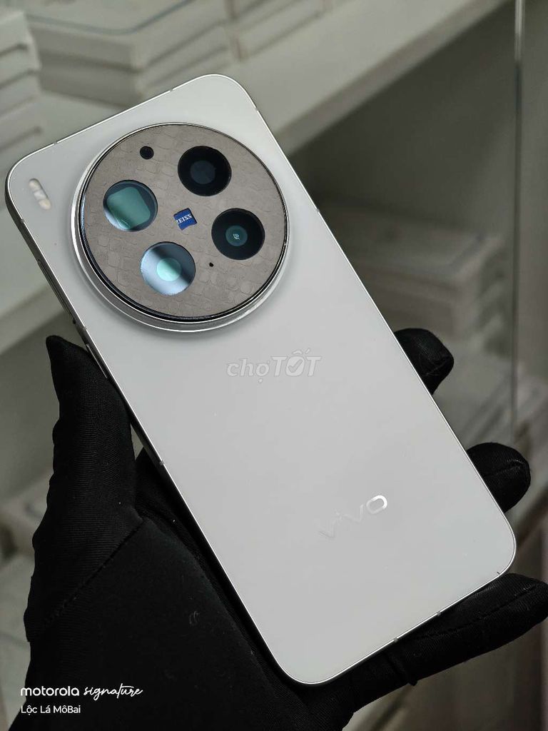 Vivo X300 Pro 256GB. Mua bán Điện thoại tại Thành phố Đà Lạt Lâm Đồng được đăng bởi Lộc Lá Mô Bai hình 1