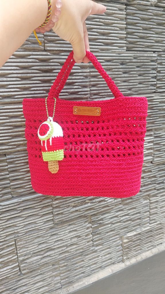Túi xách Nữ Len Đỏ Handmade. Mua bán Túi xách tại Quận 3 Tp Hồ Chí Minh được đăng bởi phạm thị mai xuân hình 1