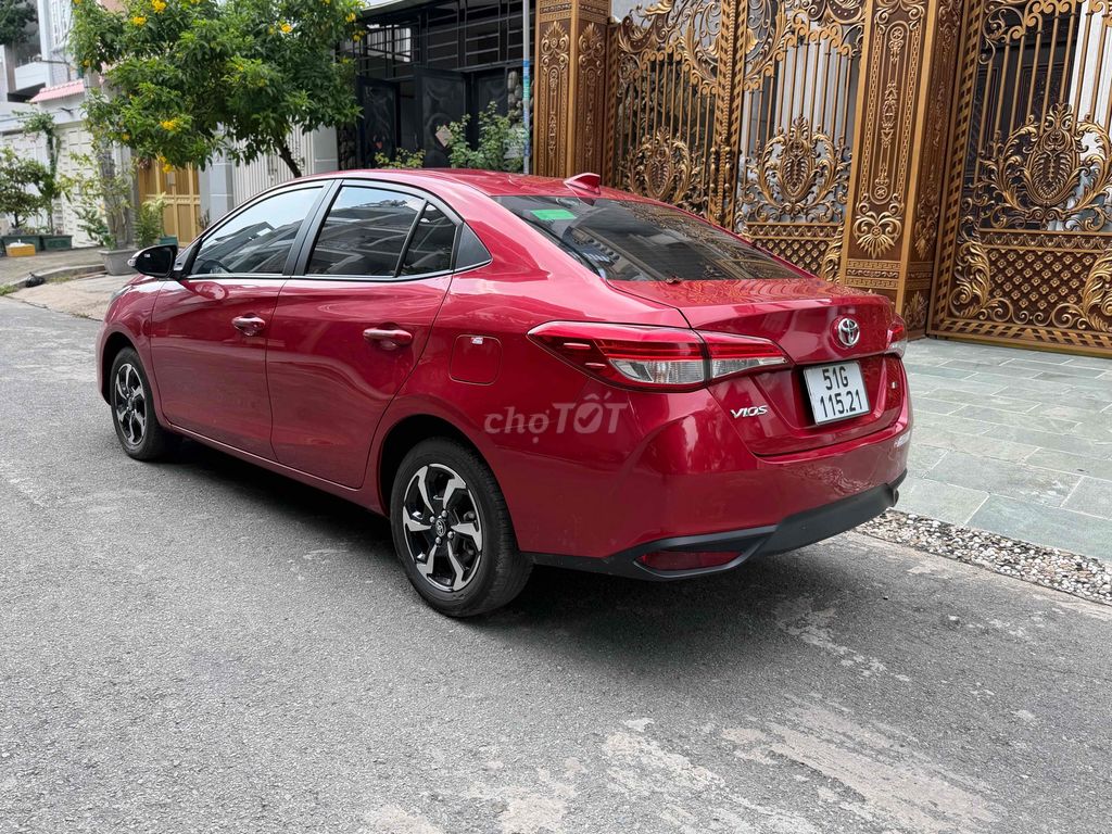 Тойота Vios E 2024 Автоматическая 34000 км красная
