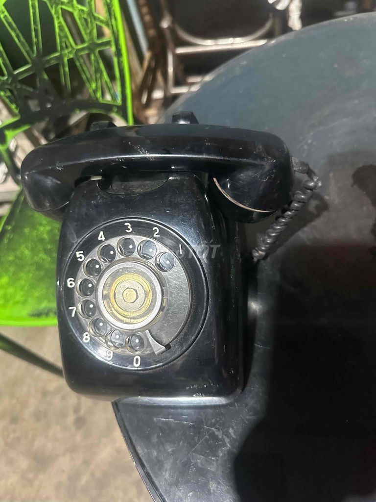 Điện thoại bàn Đen Nhựa Cũ