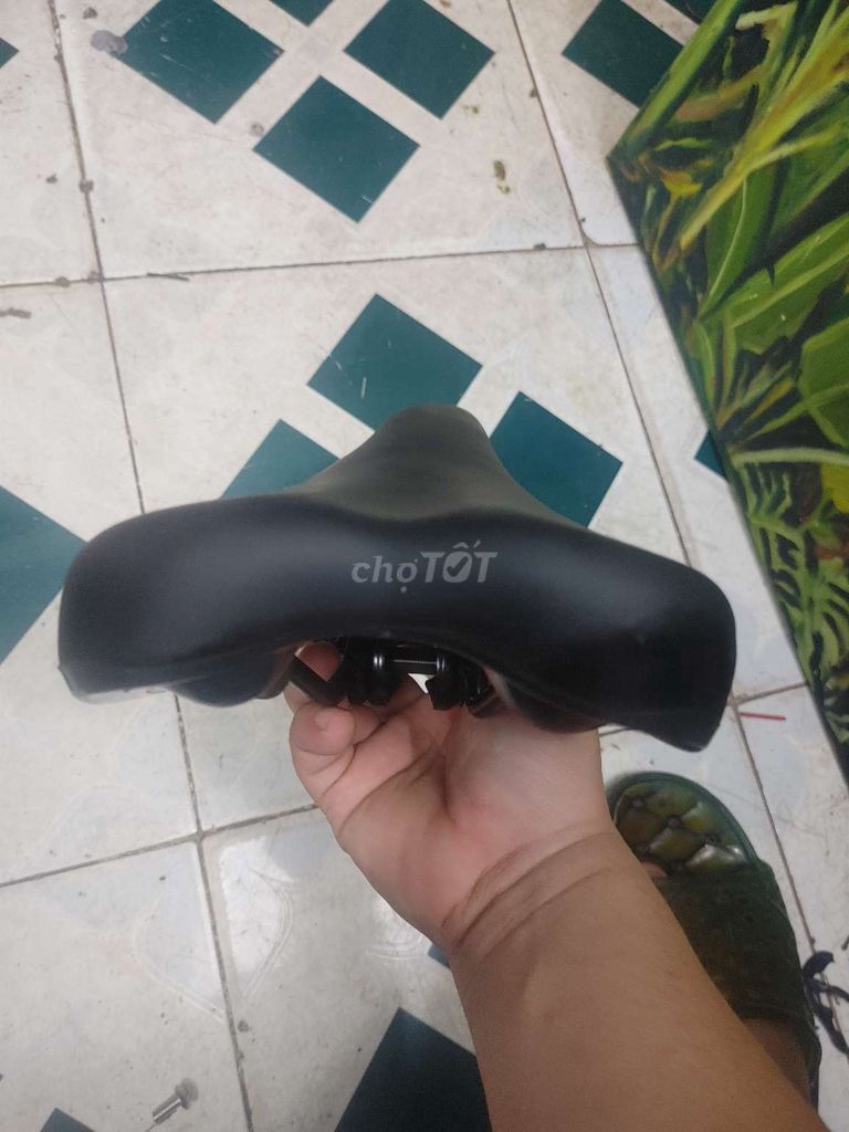 Yên xe địa hình Phoenix đệm êm. Mua bán Phụ tùng xe tại Quận Tây Hồ Hà Nội được đăng bởi Vũ Bắc hình 2