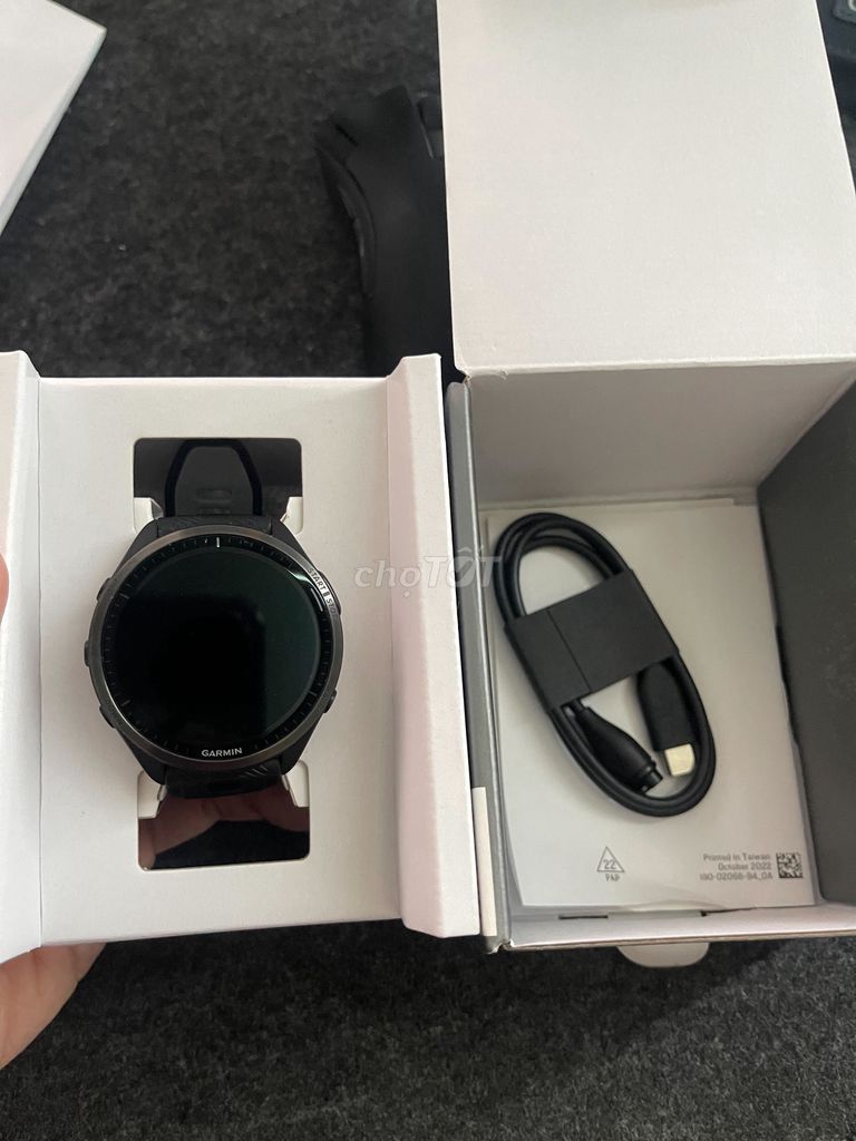 Cần bán đồng hồ Garmin FR965 Đen như mới