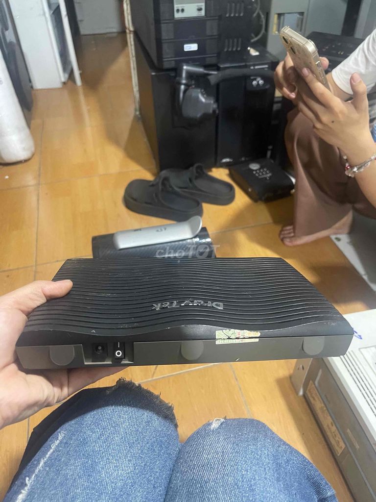 Router Draytek 2925. k có cục nguồn. Mua bán Phụ kiện (Màn hình, Chuột...) tại Quận Phú Nhuận Tp Hồ Chí Minh được đăng bởi Bông Lê hình 1