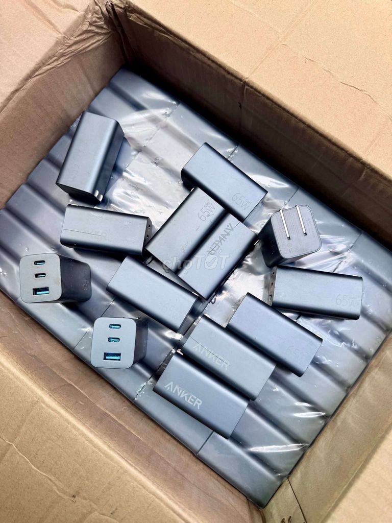 Củ sạc Anker A9521 65W 3 cổng Xám. Mua bán Phụ kiện (Màn hình, Chuột...) tại Huyện Yên Phong Bắc Ninh được đăng bởi Lê Văn Thêm hình 1