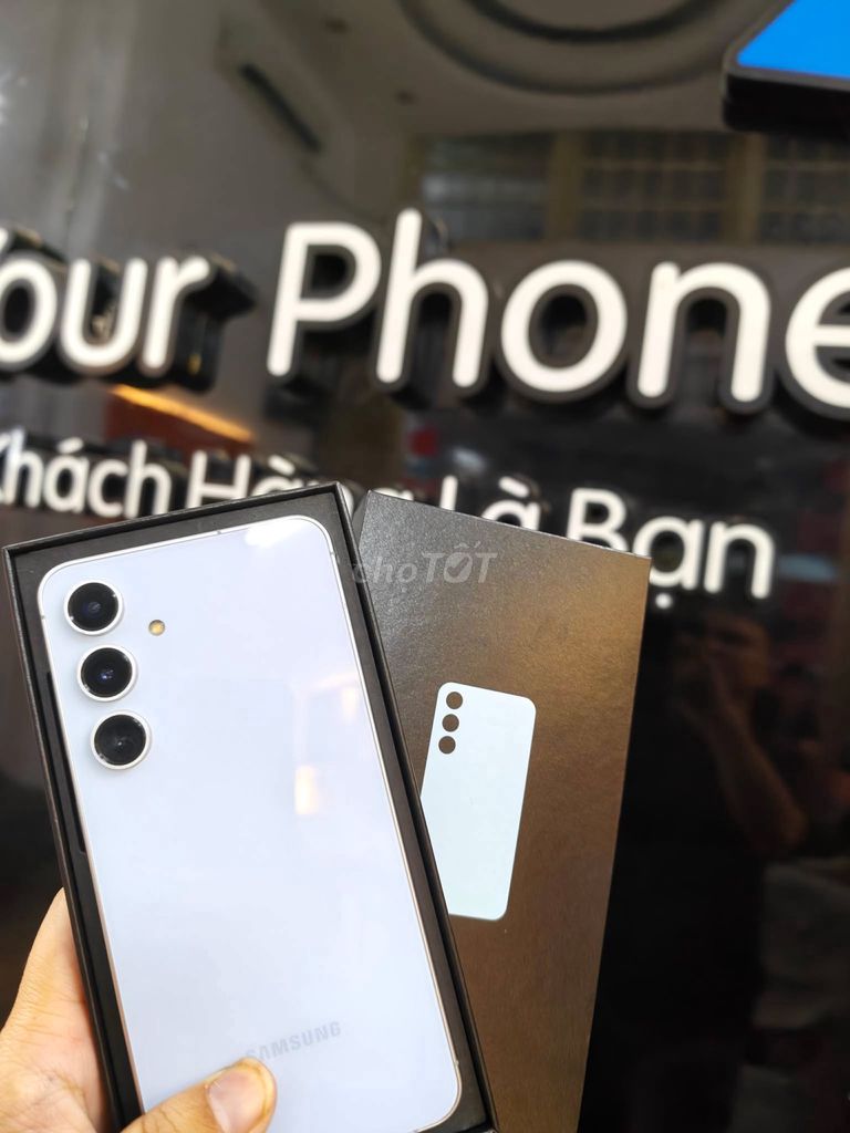 Samsung S24 FE xanh chính hãng fullbox. Mua bán Điện thoại tại Quận Hải Châu Đà Nẵng được đăng bởi Your Phone hình 1