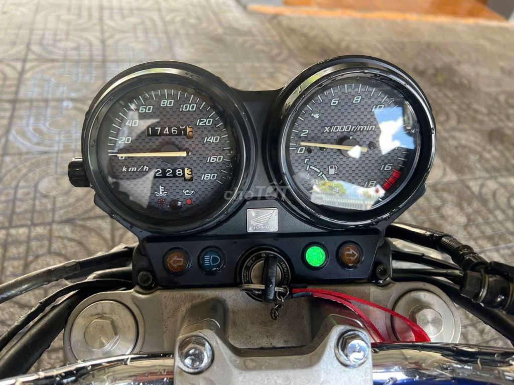 HORNET 250. Mua bán Xe máy tại Quận Tân Bình Tp Hồ Chí Minh được đăng bởi Hồng Phúc hình 3